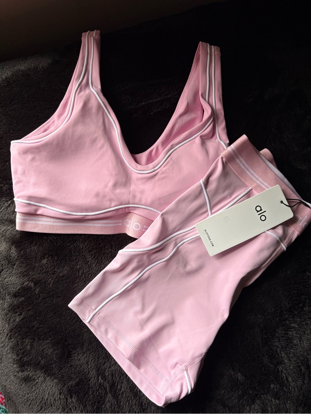 ALO Yoga Light Pink Seam-Trim Sports Bra & Shorts Set